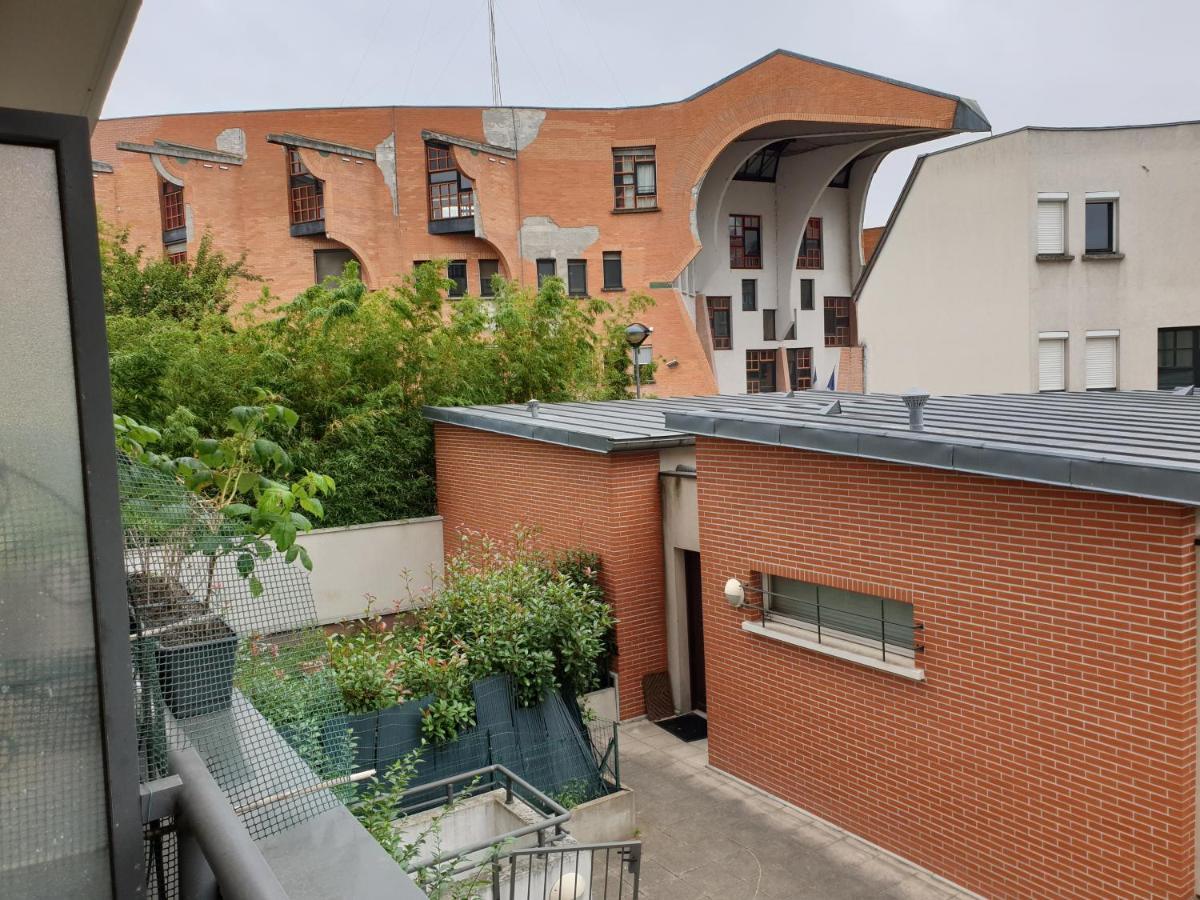 Spacieux Et Calme, Style Parisien, Toutes Commodites, Ideal Pour Un Sejour Authentique Saint-Denis (Seine-Saint-Denis) Exterior foto
